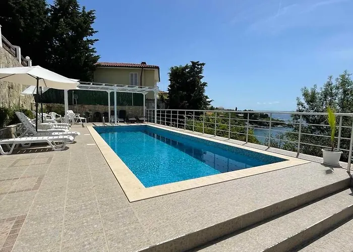 Apartament лариди