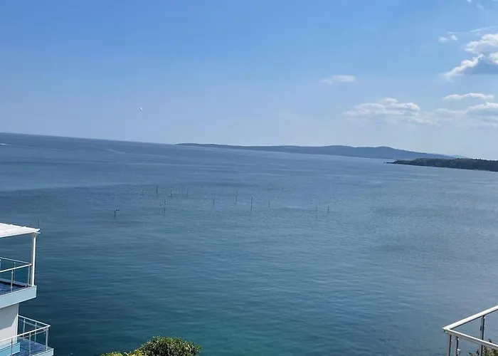 Апартамент лариди *